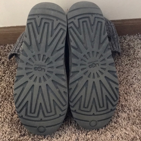UGGS - Picture 5 of 5
